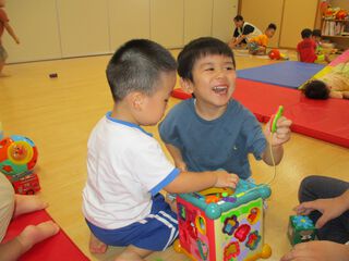 日頃の様子☆　~0.1.2歳児クラス~