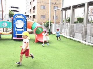 0.1.2歳児日頃の様子