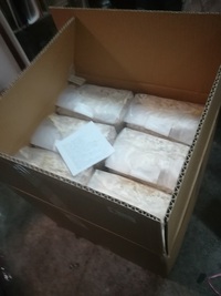 菌糸ボトル詰め 2021/01/12 02:20:38