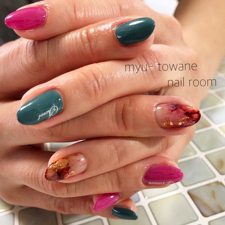 新色おまかせネイル 人気のブリーディング 金箔 うるま市 沖縄市 ハンドジェル Myu Towane Nail Room