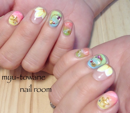 フット ハンド アメリカ仕様で夏ネイル うるま市 沖縄市 ネイル ハンドジェル フットジェル Myu Towane Nail Room