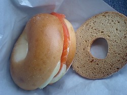 31 DAILY BAGELS　　- 那覇市首里末吉町 -