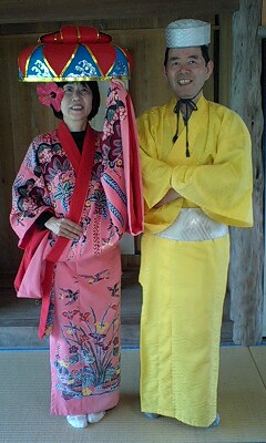 赤花一輪