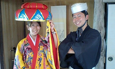 『不敵な笑み』