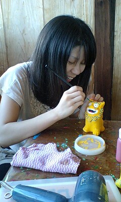 家族で、２人で、中腰で？