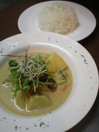 ココナッツミルクのグリーンカレー☆ 2012/01/12 20:39:48