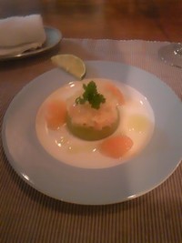 高原の小枝と若い命は大切に 2010/10/11 22:04:02