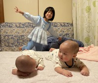 双子ちゃん誕生から5か月乳飲み子の口 2022/12/26 19:52:58