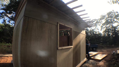 草刈り仲ちゃんなぜか山小屋をつくるー二日目