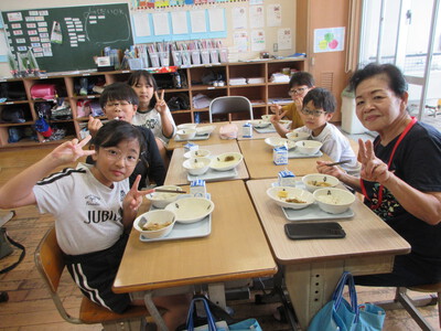 感謝給食会