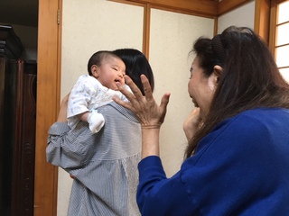 孫息子がハチアッチーで来宅しました 沖縄県在住中井家のブログ