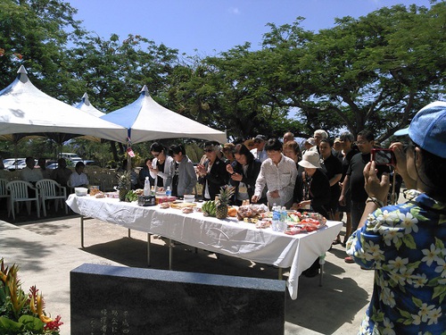 サイパン「沖縄の塔」での慰霊祭　Attended to the memorial service ceremony