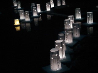 慰霊の日 前夜祭の 光の柱 サーチライト 点灯式 および 灯ろう流し に参加しました 沖縄県在住中井家のブログ
