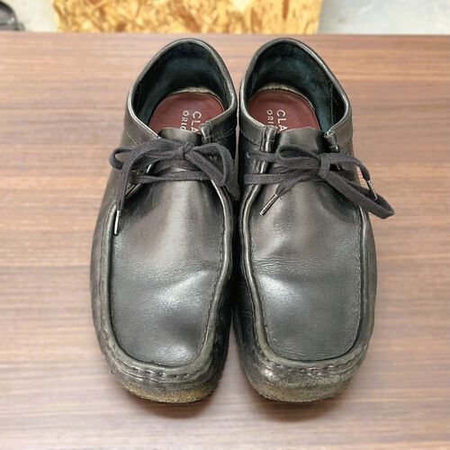 クラークス　Clarks ワラビー　黒　ソール交換済　26.5 Clarks（クラークス）ワラビー ソール交換／クレープソールからVibram