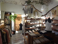 天然石と麻服のお店