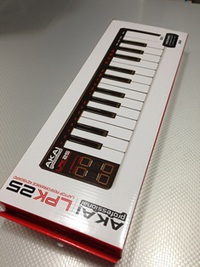 コンパクトなキーボードAKAI LPK25を買ってみた。 2013/05/22 13:15:59