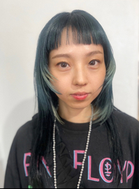 ブルー