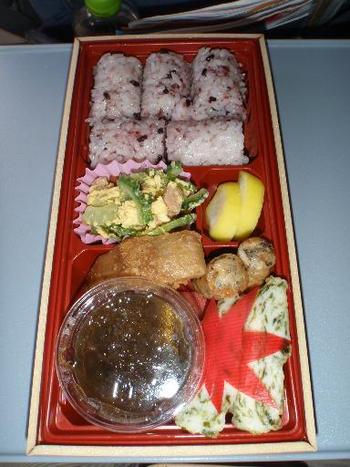 黒紫米弁当