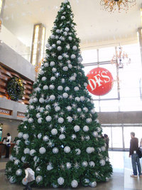 DFSのクリスマスツリー