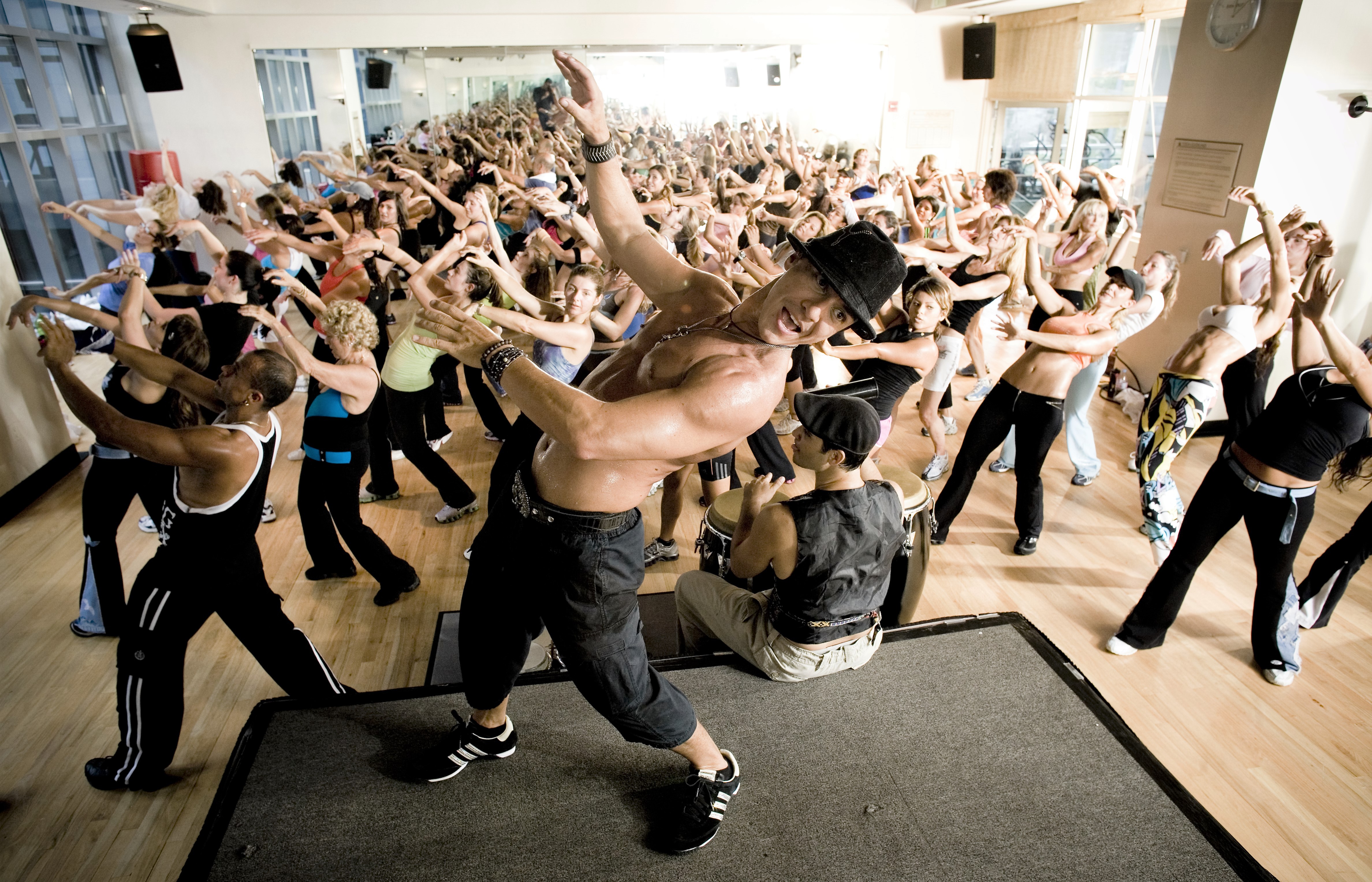 【フィットネス】楽しくダイエット！Zumba®ピラティスワンコイン