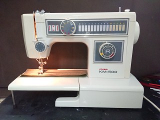 ROANNU ミシン　440B ミシン修理屋 沖縄 画像をタップするとミシンの修理内容が確認できます