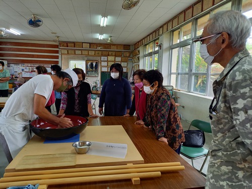 塩屋のオジー達とパラカヌー瀬立モニカ選手