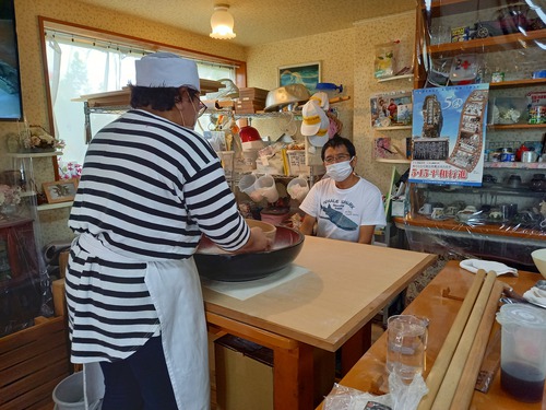 やんばる手打ちそば倶楽部練習風景(*￣3￣)╭