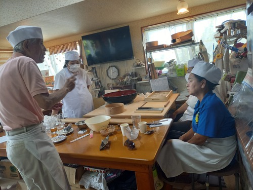 熱血・今川さん・小林さんそば打ち指導\(@^0^@)/