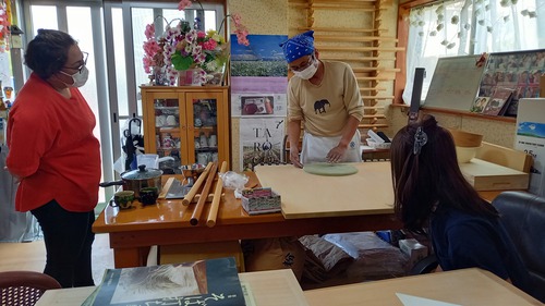 やんばる地域の特産、カラキ(シナモン）で変わりそばφ(゜▽゜*)♪