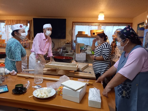 熱血・今川さん・小林さんそば打ち指導\(@^0^@)/