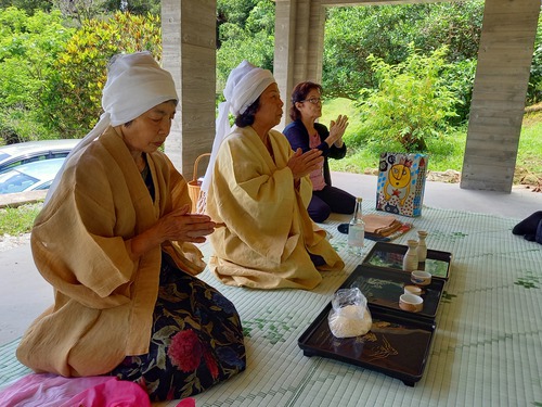 消えつつある塩屋のウンガミ　ウイミー(五穀豊穣）