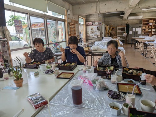 やんばる手打ちそば倶楽部の強い味方　　　　　　　　　　　　　「蕎麦食べ倶楽部」