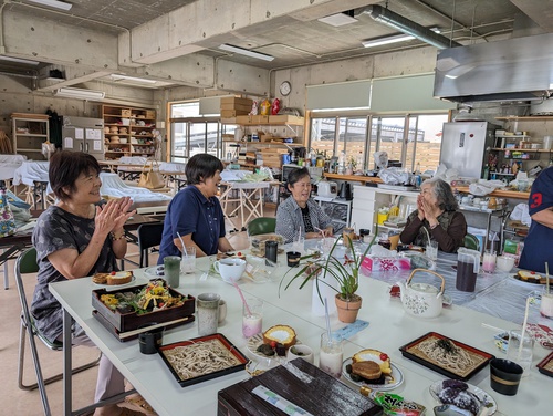 やんばる手打ちそば倶楽部の強い味方　　　　　　　　　　　　　「蕎麦食べ倶楽部」