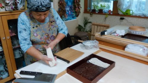 菊練りの練習は必須！！　練習の積み重ねが実を結ぶ✌