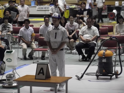 第１５回沖縄県ビルクリーニング技能競技大会