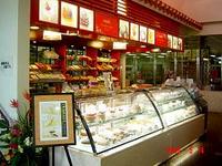 読谷本店の洋菓子＆喫茶ｺｰﾅｰがリニューアル致しました！