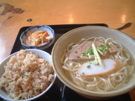 家器の木　（沖縄そば）