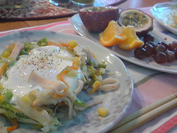「巣ごもり卵」のパン朝食レシピ。
