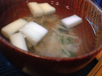 たまごかけごはんの朝食。