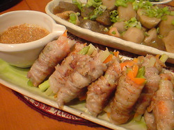 豚バラで野菜巻き巻き焼き。