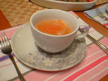 リボンパスタ入りトマトスープ