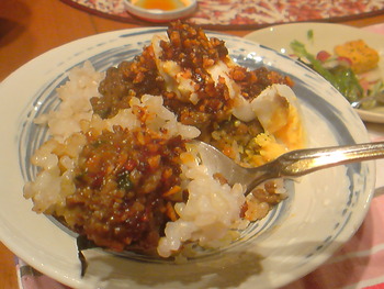 キーマ☆カレーにトッピングチャレンジ。