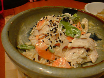 レンコンと蒸し鶏のゴママヨ和え