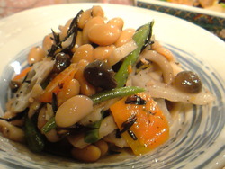 お野菜のおかず三品晩ごはん。