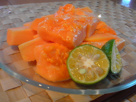 朝ごはんにもパパイヤ