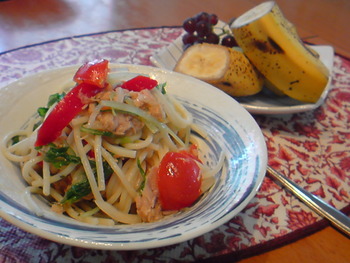 ツナトマトパスタ。