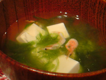 桜エビ入りアーサ汁。