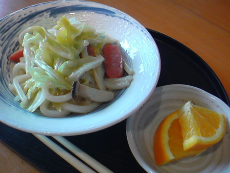 焼きうどん朝食♡