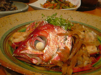 金目鯛のアラ炊き。（つづき・・）