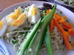 冷やし野菜坦々麺ランチ